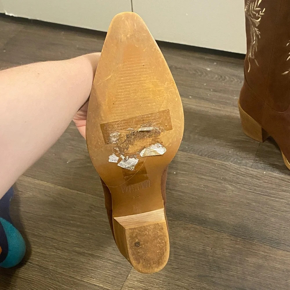 Brown Embroidered Western Boots - Picture 3 of 6